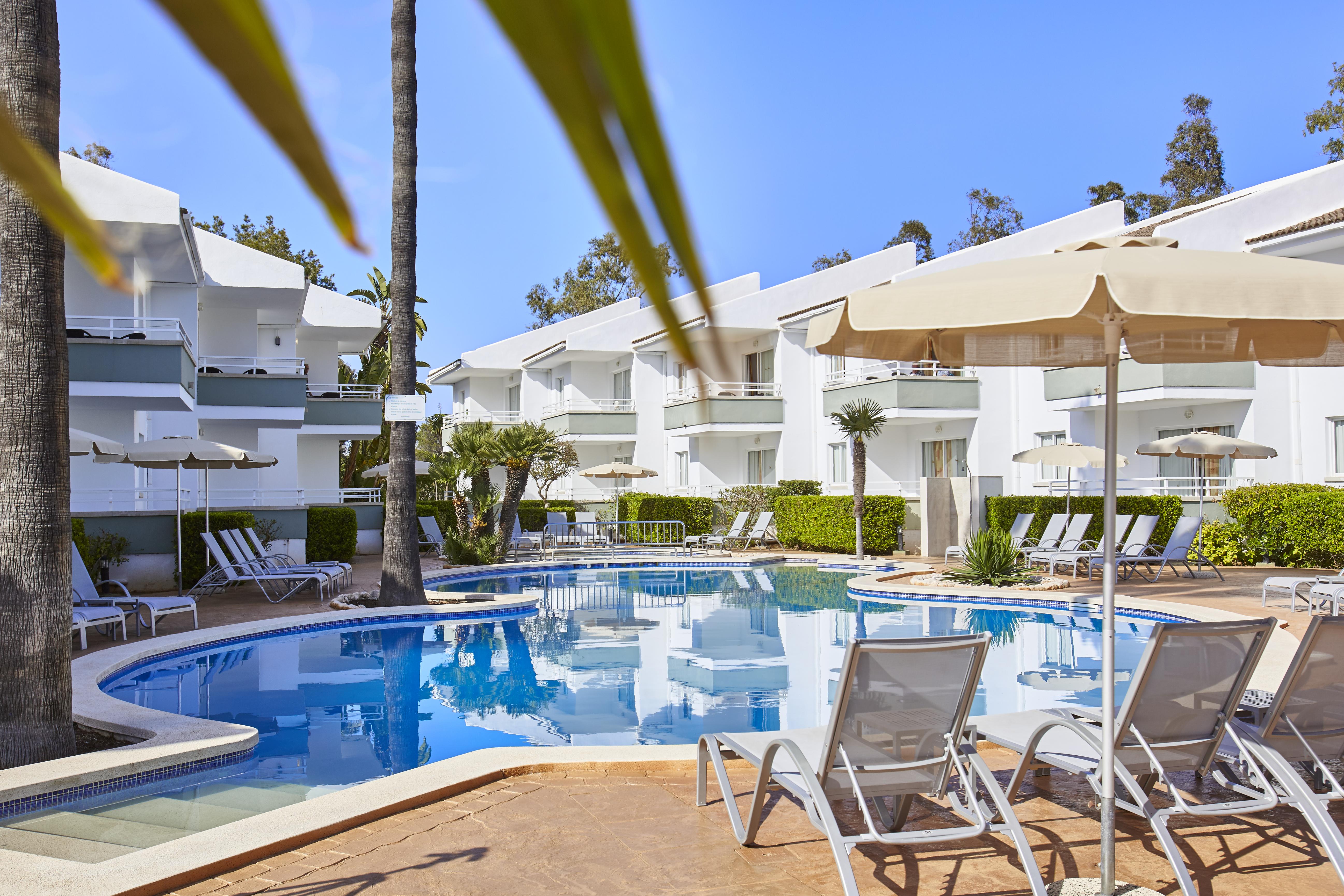Universal Aparthotel Elisa Playa de Muro (Mallorca) Exterior foto
